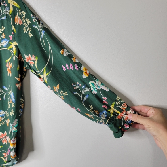 Velvet by Graham & Spencer Blouse - Picture 6 of 11